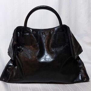 13. MARK. HAND SATCHEL